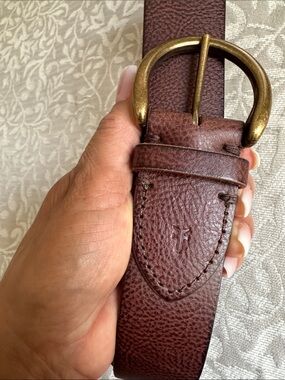 Frye Deep Brown Pebbled Leather Belt with Antique Brass Buckle Size M